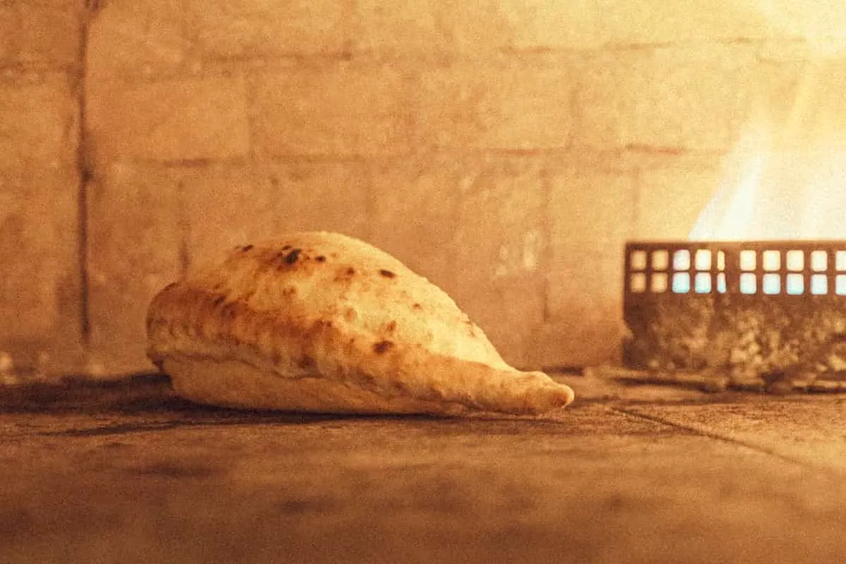 Calzone Dolce at Bandanna Mykonos